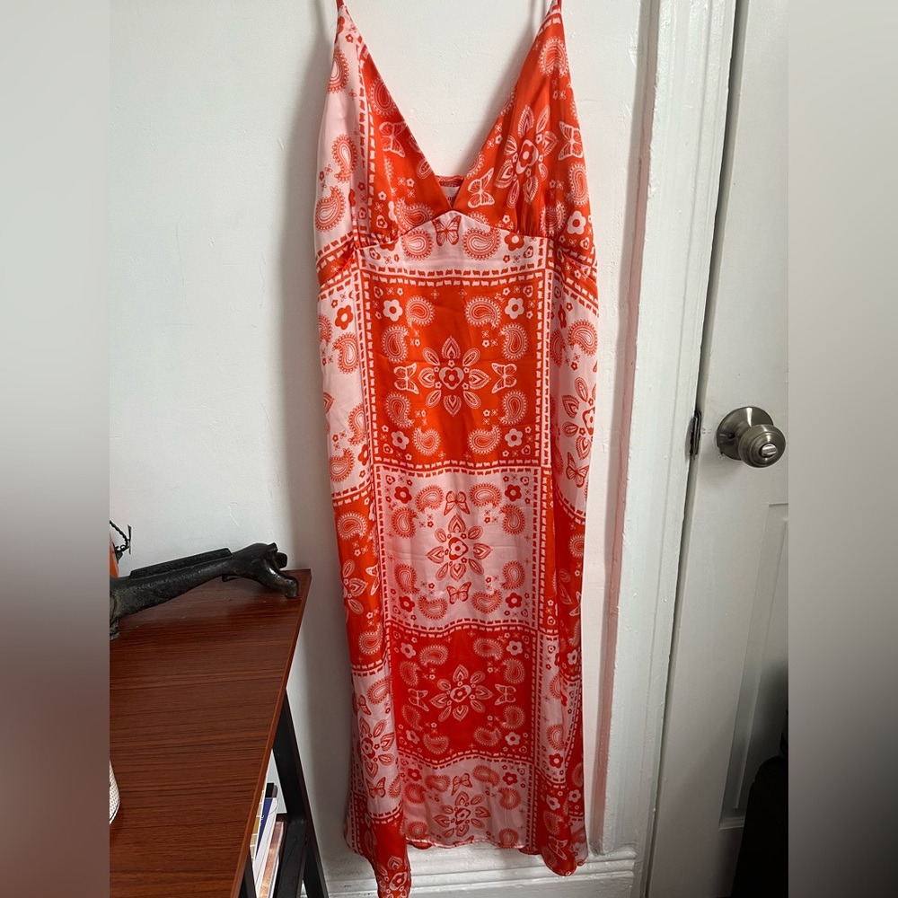 Orange patchwork design Lisa Says Gah midi dress! Size XL